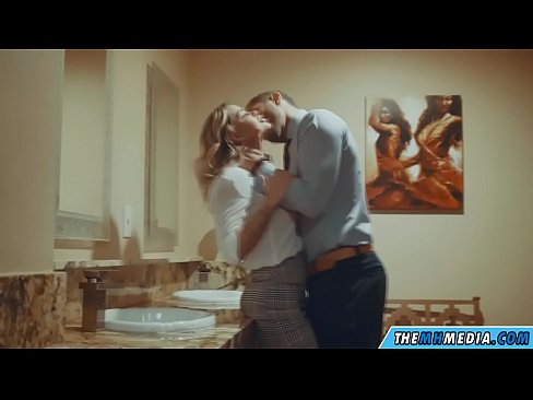 ❤️ Kapag ang isang busty blonde seduces sa isang pampublikong banyo ❤️ Porno sa tl.truedating.top ﹏